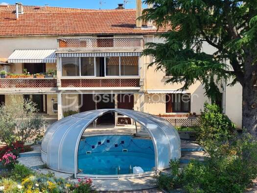 Maison à vendre 310 000 € 10 pièces 7 chambres 300 m² 950 m² de terrain Argensol Orange 84100