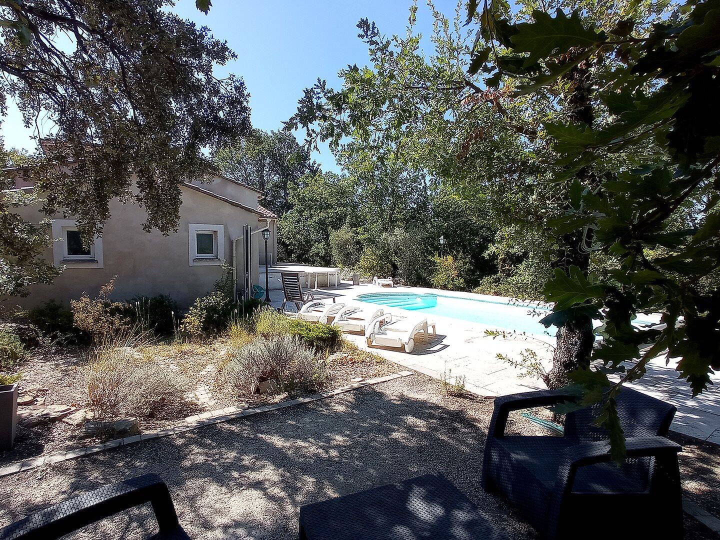 Maison 7 pièces 147 m² · à Aubignan · 147 m² · 485 000 €