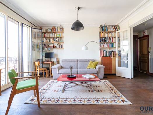 Appartement à vendre 340 000 € 3 pièces 2 chambres 79 m² Étage 3/4 République-Gare-Porte de Paris Saint-Denis 93200