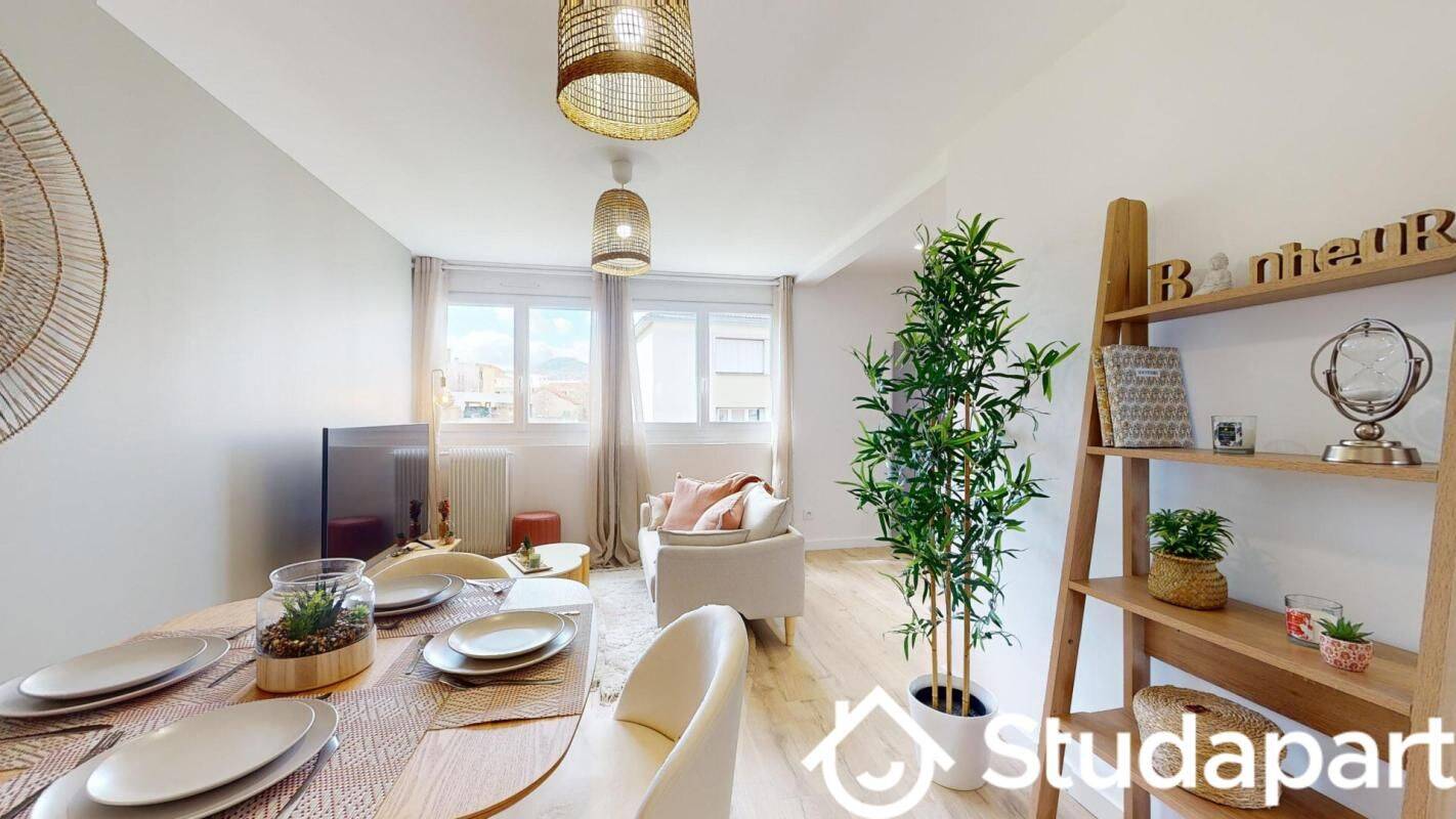 1 pièce 11 m² · à Clermont-Ferrand · 11 m² · 460 €/mois