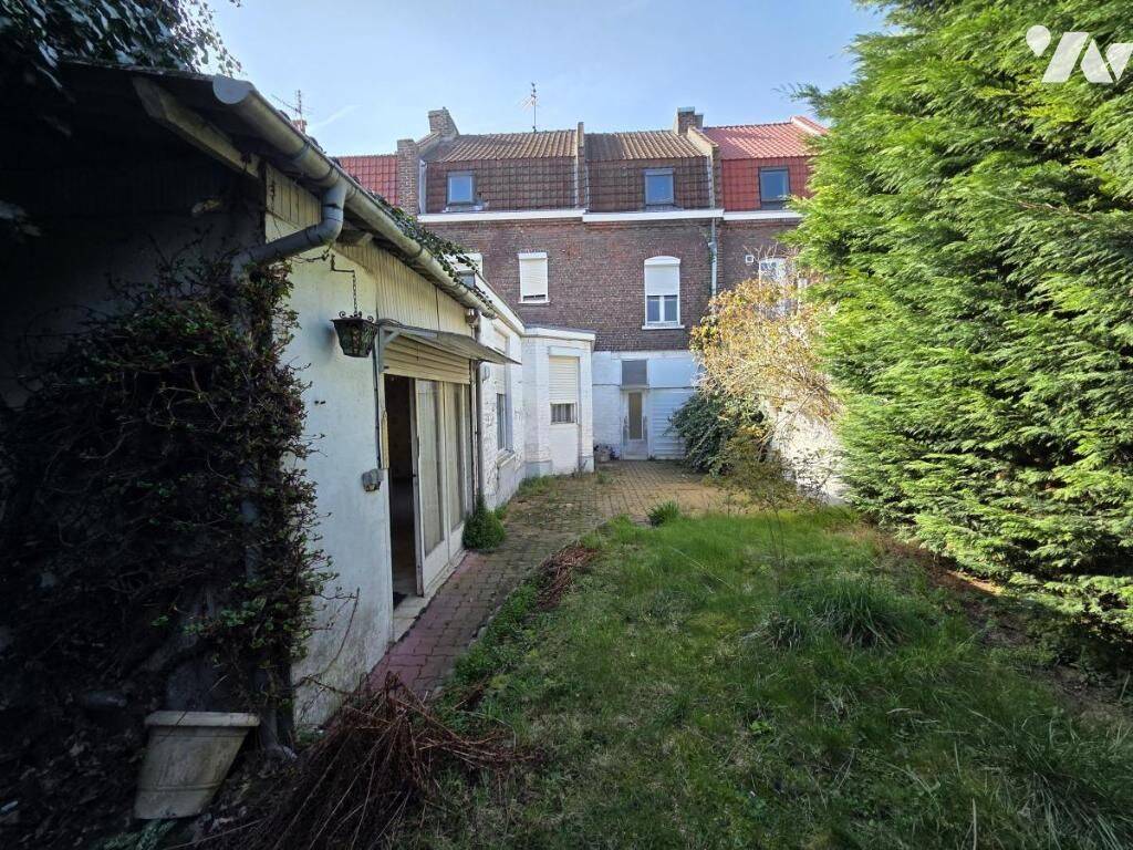 Maison 10 pièces 184 m² · à La Madeleine · 184 m² · 292 400 €