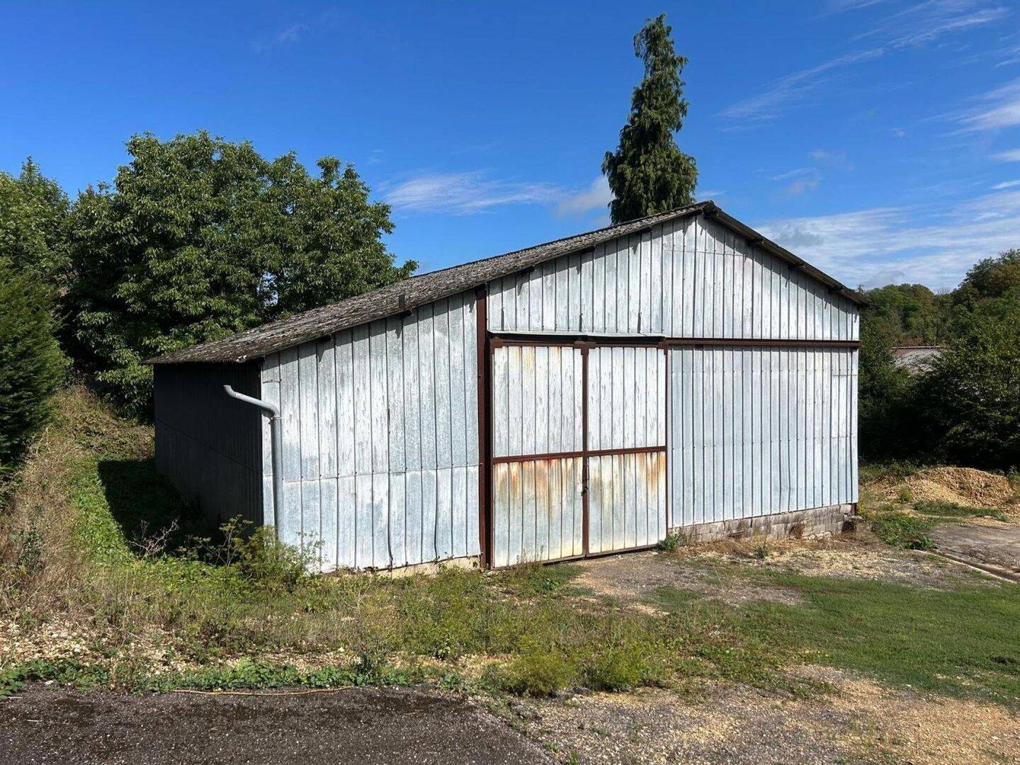 Maison 6 pièces 130 m² · à Gémonville · 130 m² · 46 000 €