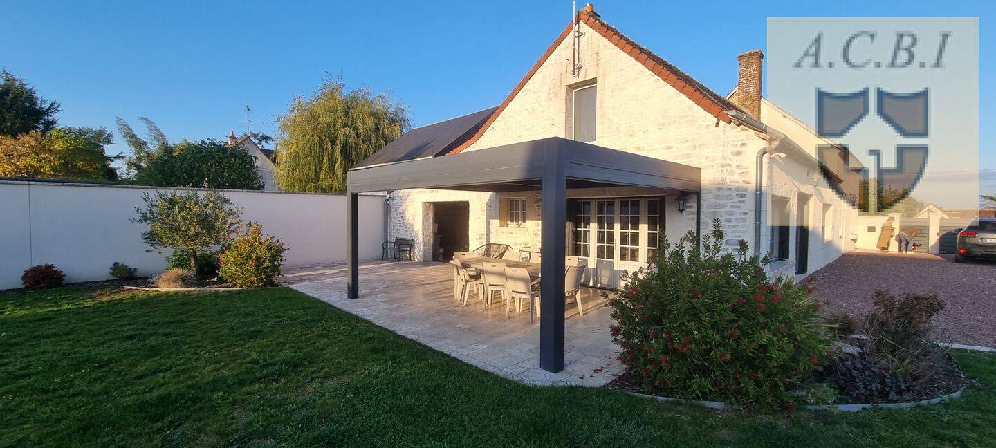 Maison 6 pièces 220 m² · à Vendôme · 220 m² · 329 900 €