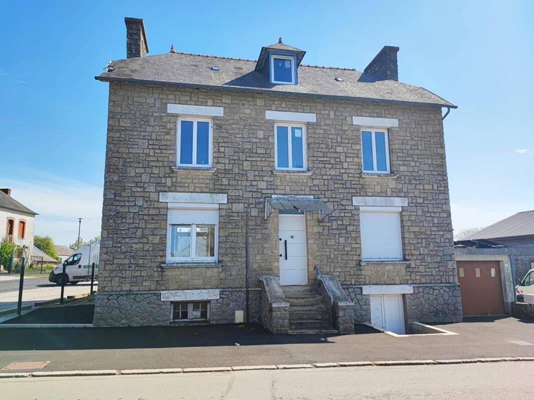 Maison 7 pièces 110 m² · à Plumaugat · 110 m² · 242 500 €