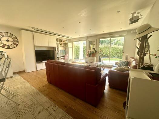 Appartement à vendre 499 000 € 4 pièces 3 chambres 88 m² RDC/2 Aix-en-Provence 13090