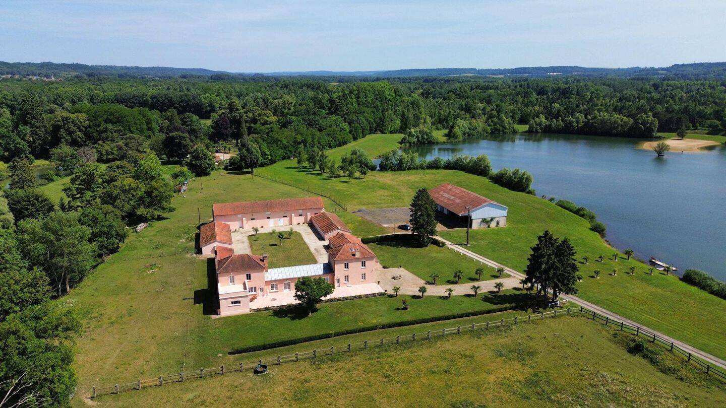 Maison 10 pièces 295 m² · à Soissons · 295 m² · 918 000 €