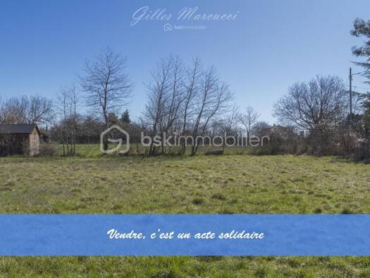 Terrain constructible viabilisé à vendre 95 000 € 804 m² de terrain Saint-Christol 84390