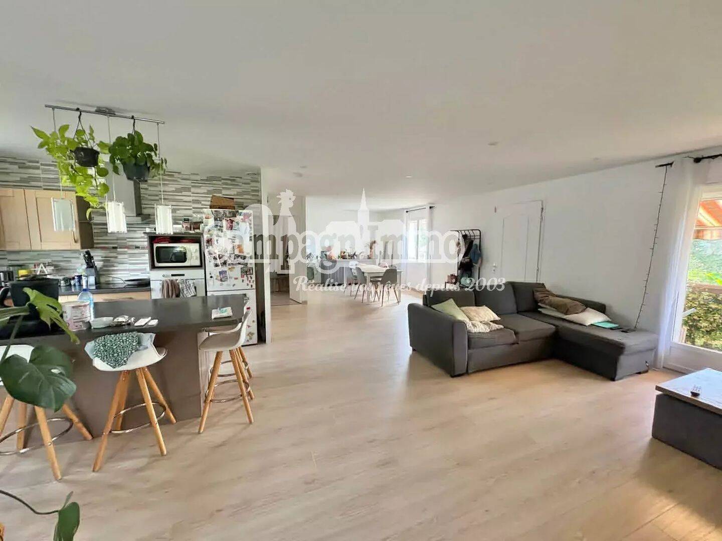 Maison 5 pièces 133 m² · à Vindry-sur-Turdine · 132,6 m² · 390 000 €