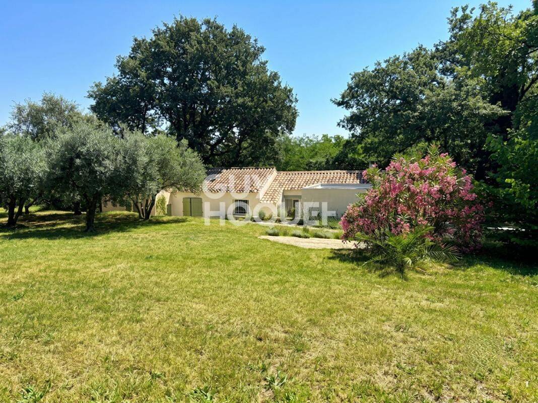 Maison 6 pièces 145 m² · à Le Pin · 145 m² · 430 000 €