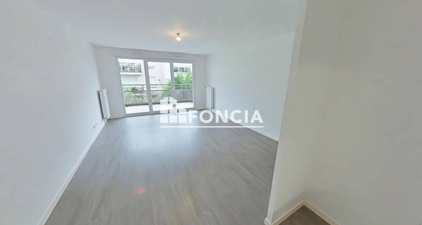 Appartement 3 pièces 60 m² · à Mennecy · 60 m² · 905 €