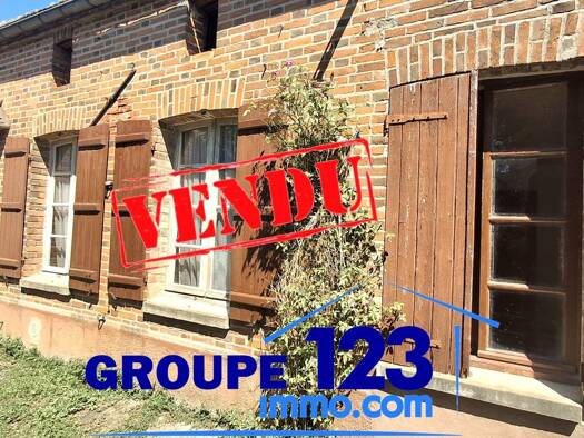 Maison de plain-pied à vendre 59 900 € 2 pièces 1 chambre 72 m² 645 m² de terrain Volgré 89710