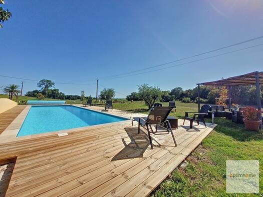 Maison à vendre 309 000 € 6 pièces 3 chambres 146 m² 5 002 m² de terrain Gondrin 32330