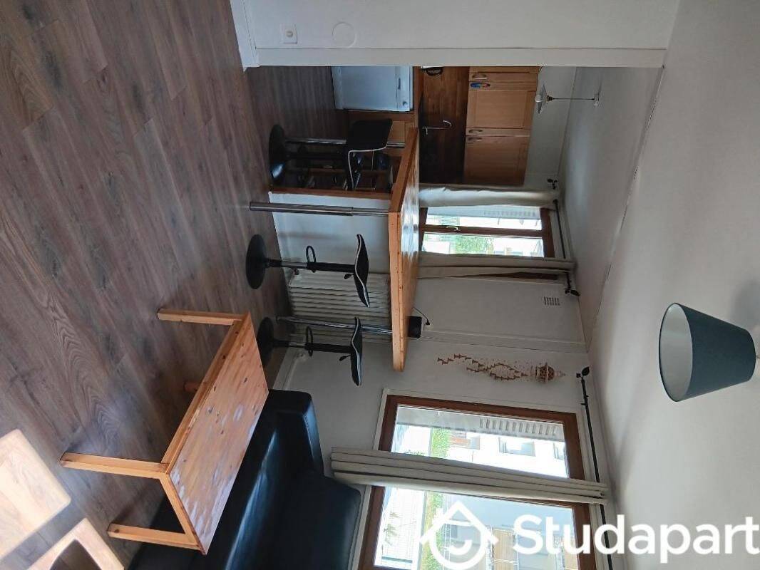 1 pièce 11 m² · à Fontaine · 11 m² · 400 €/mois
