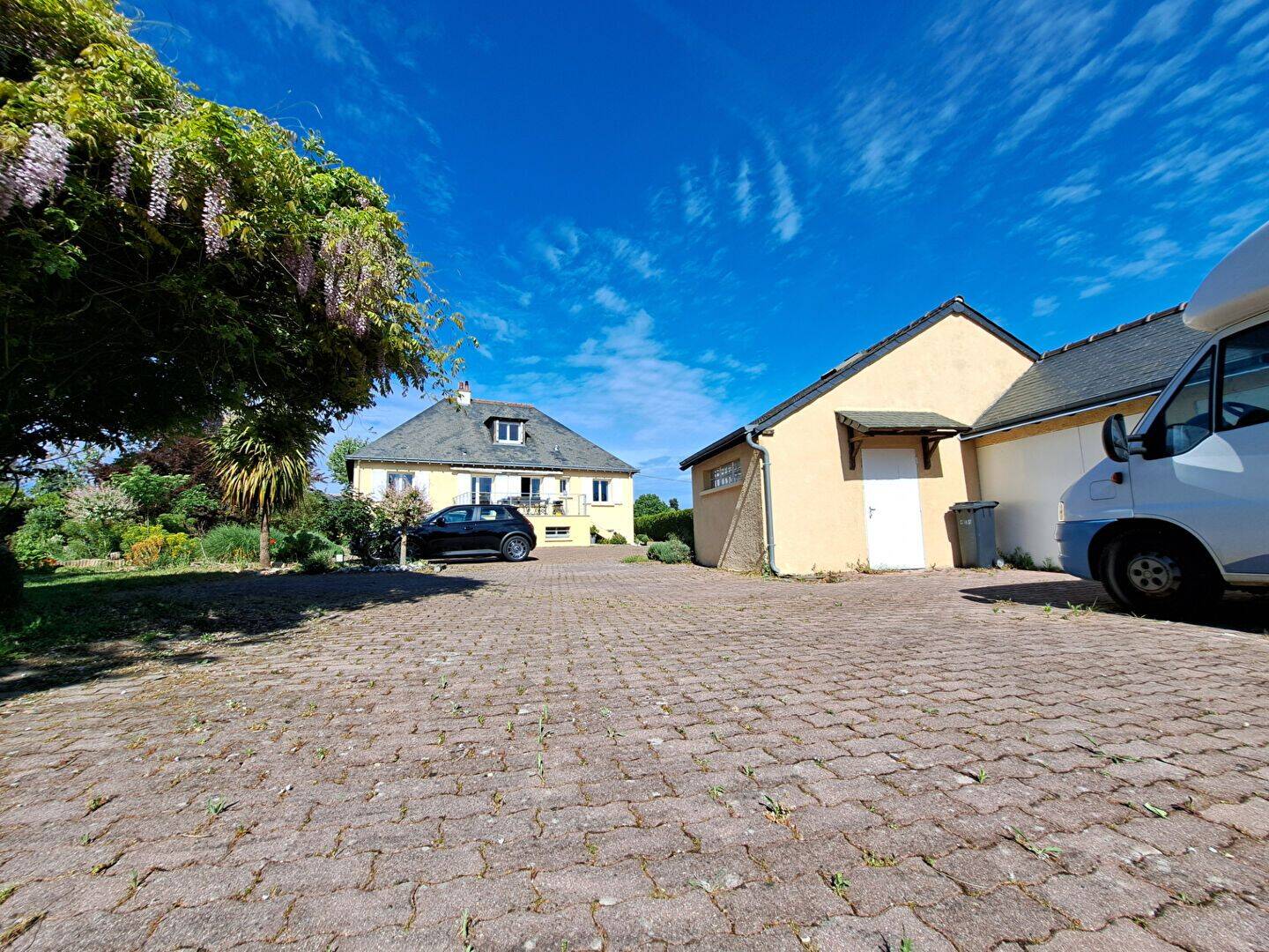 Maison 5 pièces 170 m² · à Truyes · 170 m² · 414 900 €