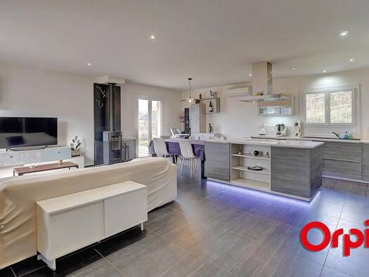 Maison à vendre 349 000 € 6 pièces 5 chambres 128,9 m² 1 847 m² de terrain Saint-Chef 38890