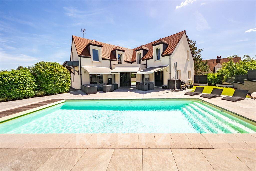 RARE SUR SECTEUR PRISE - CONTEMPORAINE FAMILIALE AVEC PISCINE - — 24