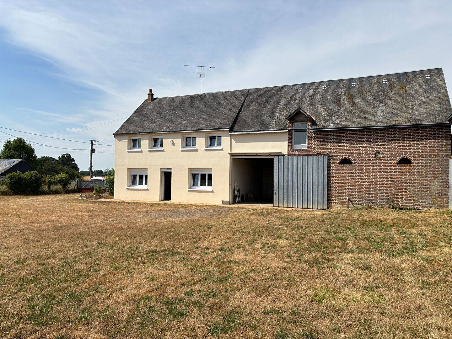 Maison 4 pièces 116 m² · à Yèvres · 115,8 m² · 690 €/mois