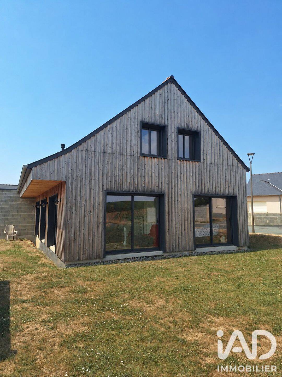 Maison 5 pièces 122 m² · à Doué-en-Anjou · 121,5 m² · 299 000 €