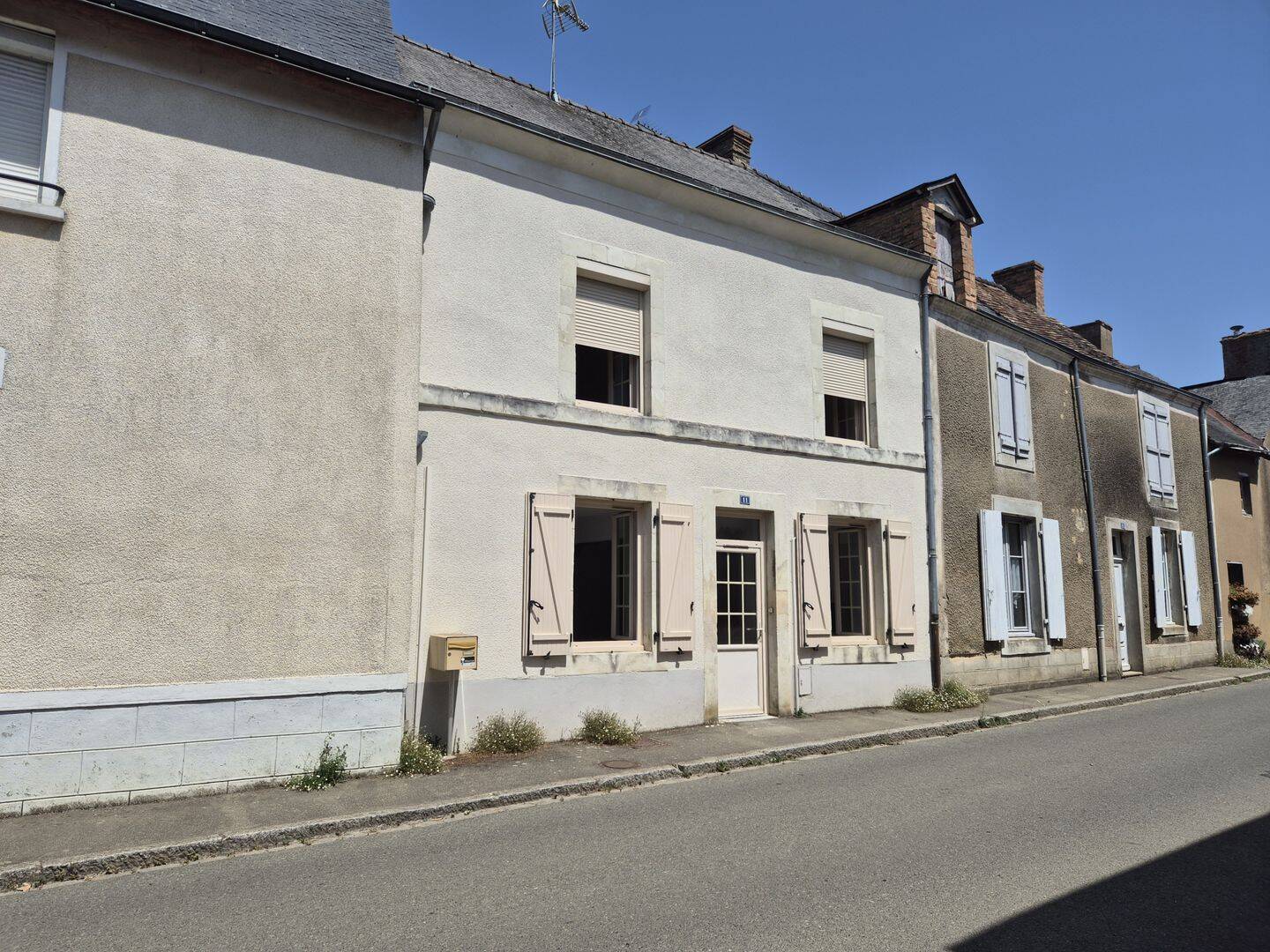 Maison 3 pièces 90 m² · à Auvers-le-Hamon · 90 m² · 84 000 €