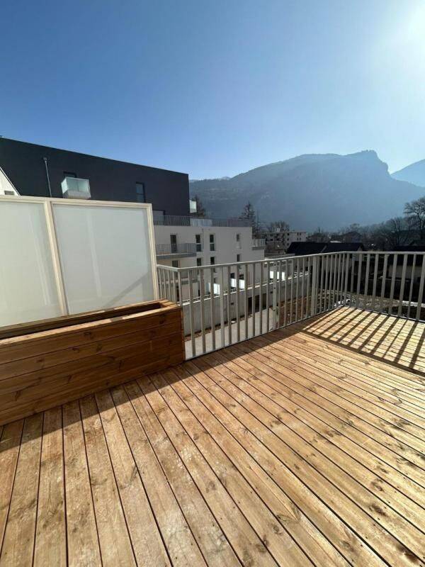 Appartement 3 pièces 67 m² · à Cluses · 67 m² · 866 €
