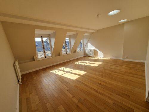 Appartement 3 pièces 90 m² · à Paris 16ème Arrondissement · 90 m² · 3 264 €/mois