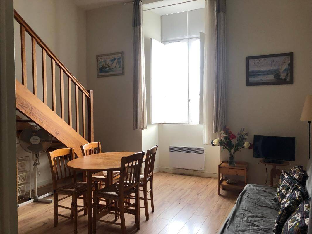 Appartement 1 pièce 45 m² · à Rochefort · 44,7 m² · 585 €/mois