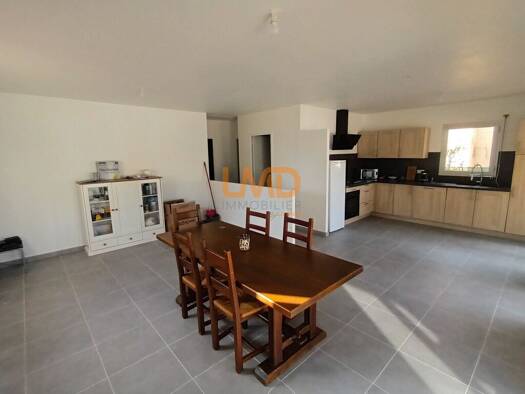 Maison de plain-pied à vendre 253 000 € 3 pièces 2 chambres 67 m² Sainte-Marie 66470