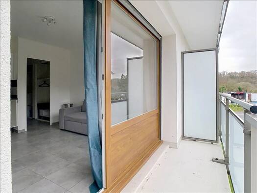 Studio à louer 790 € 1 pièce 21 m² 3ème étage dès le 16/04/2026 Nord Est Saint-Julien-en-Genevois 74160