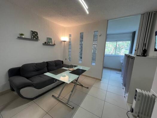 Studio à louer 600 € 1 pièce 1 chambre 27 m² 2ème étage Secteur Périphérique Calvi 20260