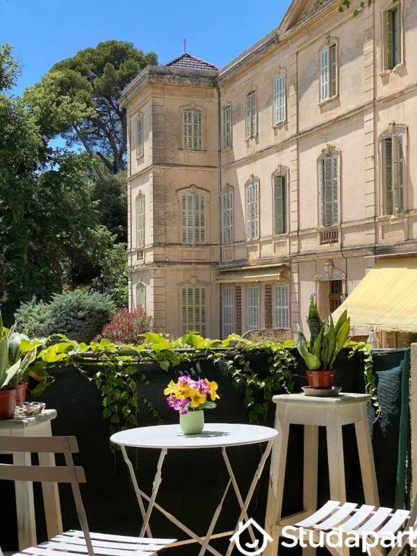 Appartement 3 pièces 55 m² · à Lamanon · 55 m² · 915 €