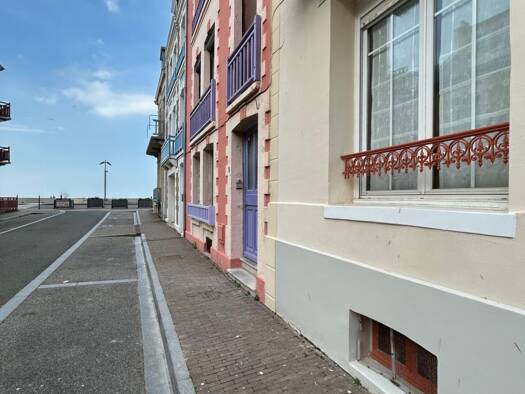 Appartement à vendre 94 830 € 2 pièces 1 chambre 26,5 m² RDC/3 Mers-les-Bains 80350