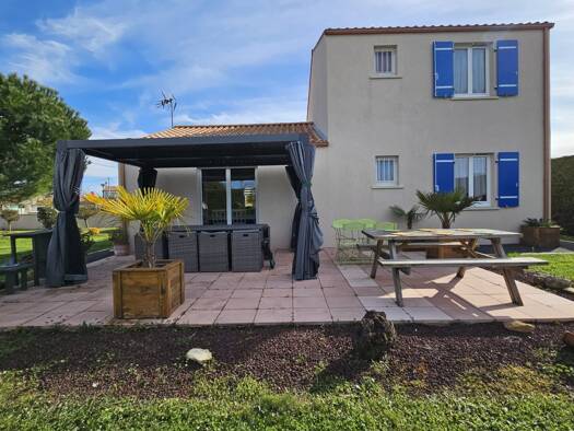 Maison à vendre 254 900 € 6 pièces 4 chambres 110 m² Chaillé-les-Marais 85450