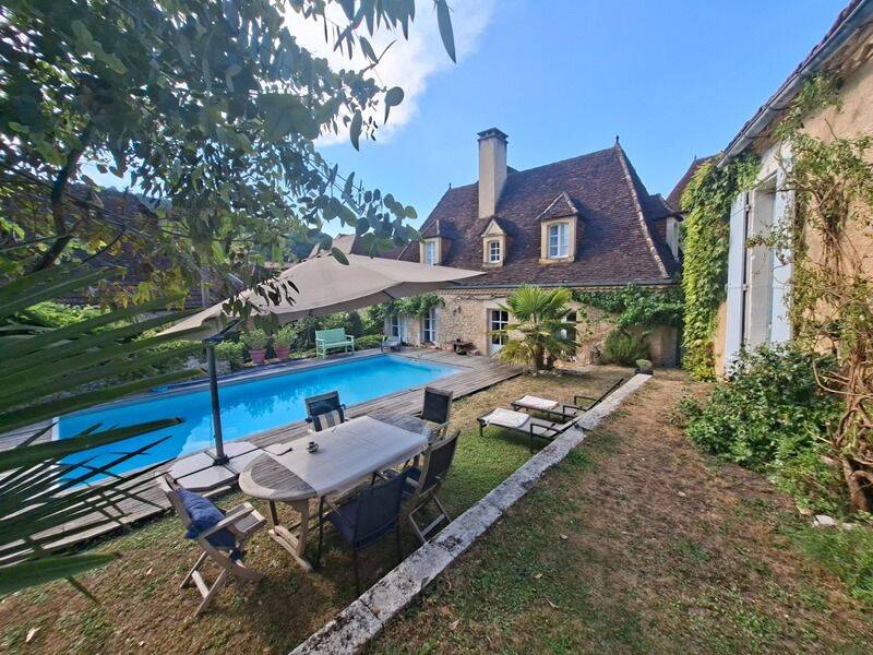 Maison 6 pièces 231 m² · à Le Bugue · 231 m² · 699 000 €