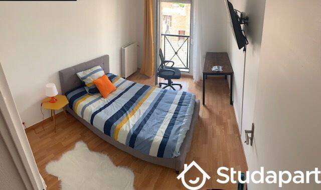 1 pièce 11 m² · à Évry-Courcouronnes · 11 m² · 490 €/mois