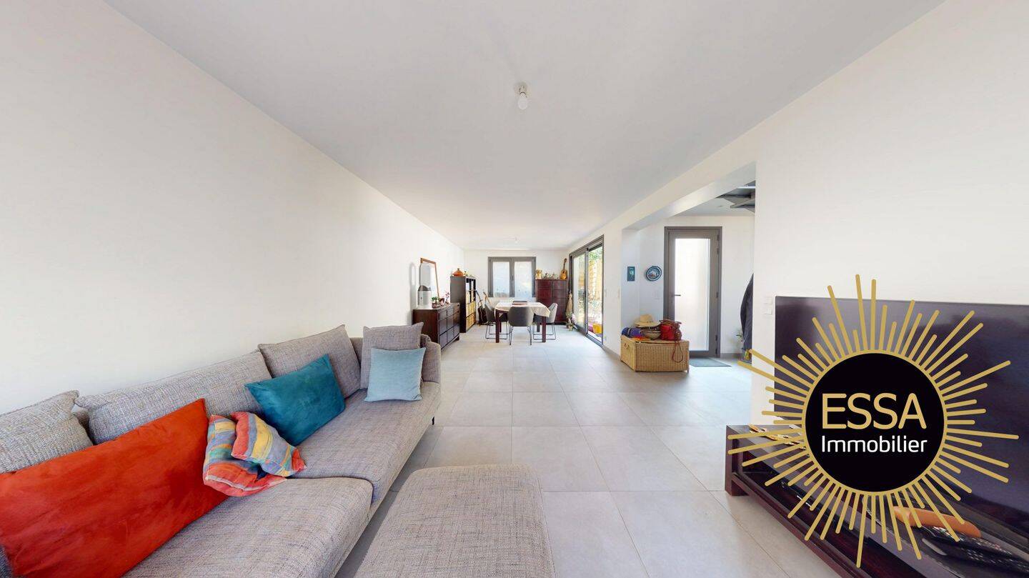 Maison 5 pièces 85 m² · à Vélizy-Villacoublay · 84,8 m² · 582 750 €