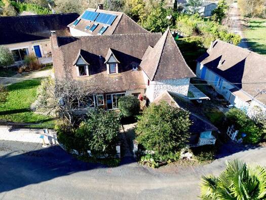 Maison à vendre 135 000 € 6 pièces 4 chambres 105 m² Coulaures 24420