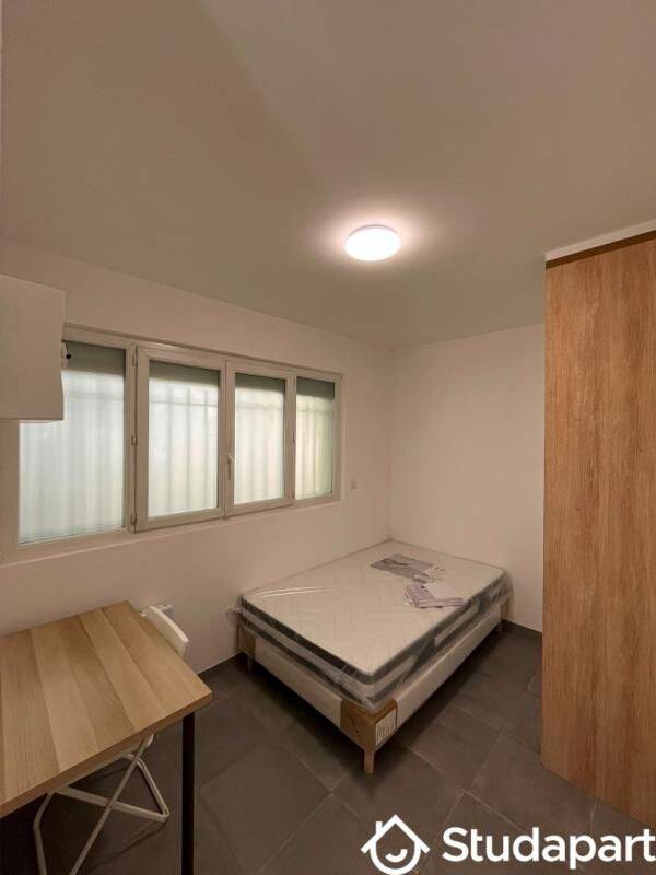 1 pièce 18 m² · à Villejuif · 18 m² · 850 €
