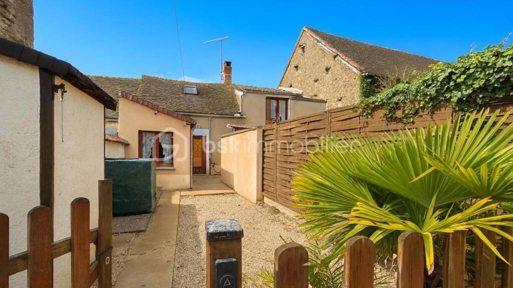 Maison à vendre 58 000 € 4 pièces 2 chambres 75 m² 138 m² de terrain Flogny-la-Chapelle 89360