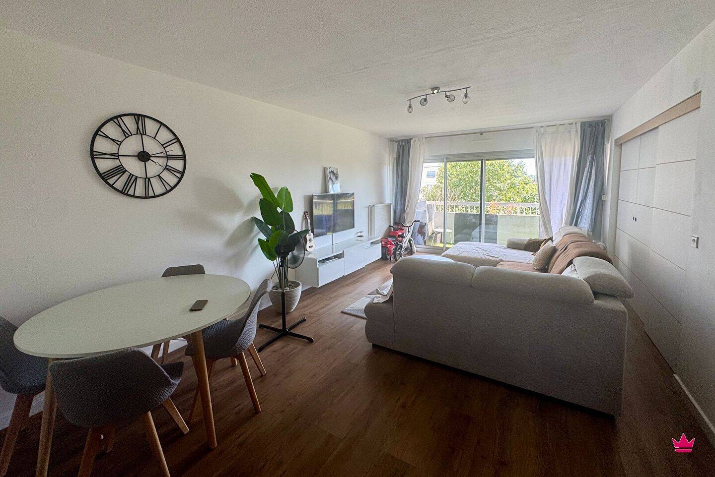 Appartement 4 pièces 89 m² · à Meyzieu · 89 m² · 1 300 €