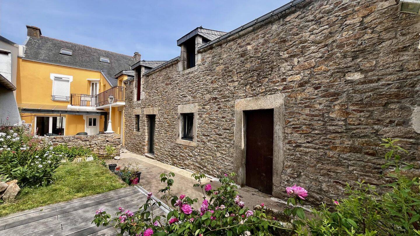 Maison 9 pièces 205 m² · à Muzillac · 205 m² · 327 000 €