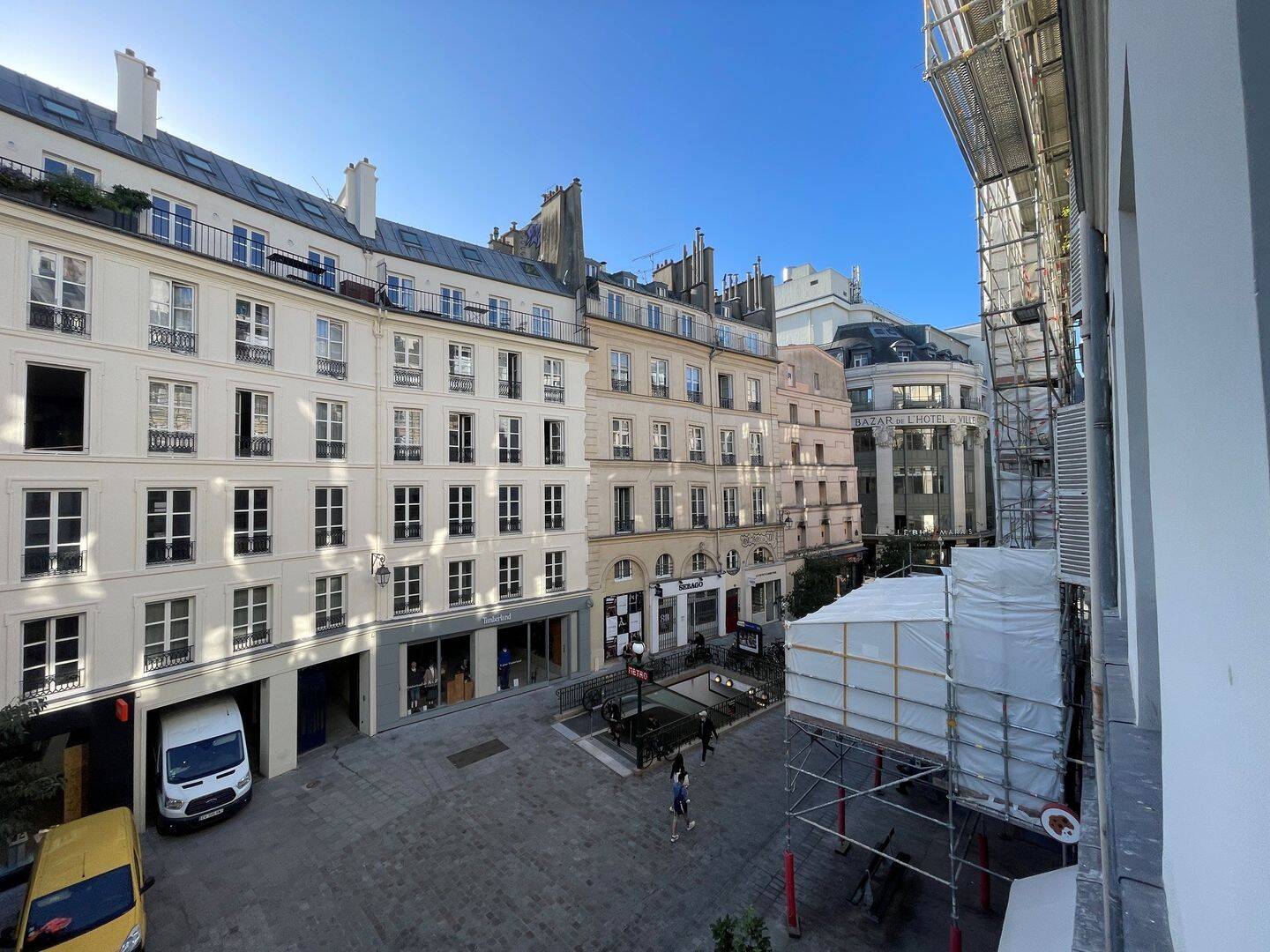 Appartement 5 pièces 118 m² · à Paris 4ème Arrondissement · 117,5 m² · 3 645 €/mois