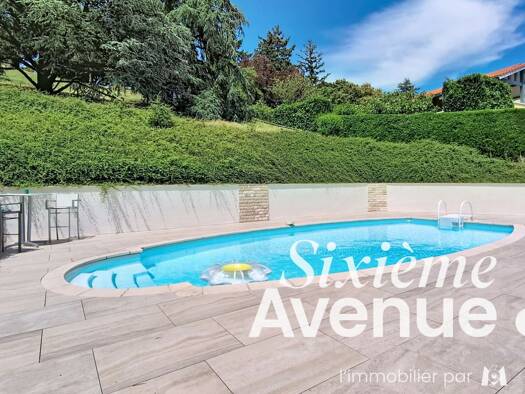 Maison à vendre 519 000 € 6 pièces 4 chambres 200 m² 2 600 m² de terrain Toussieu 69780