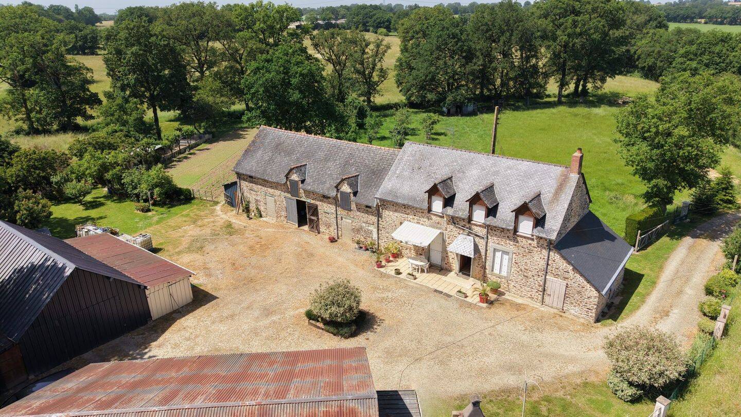Maison 5 pièces 110 m² · à Le Bourgneuf-la-Forêt · 110 m² · 312 000 €