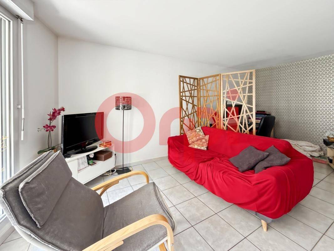 Appartement 3 pièces 64 m² · à Lyon 8ème Arrondissement · 63,9 m² · 1 350 €