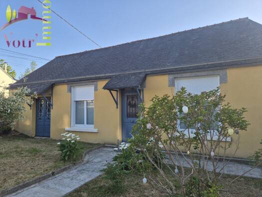 Maison à vendre 330 750 € 7 pièces 4 chambres 134 m² 374 m² de terrain Hôpital-Camfrout 29460