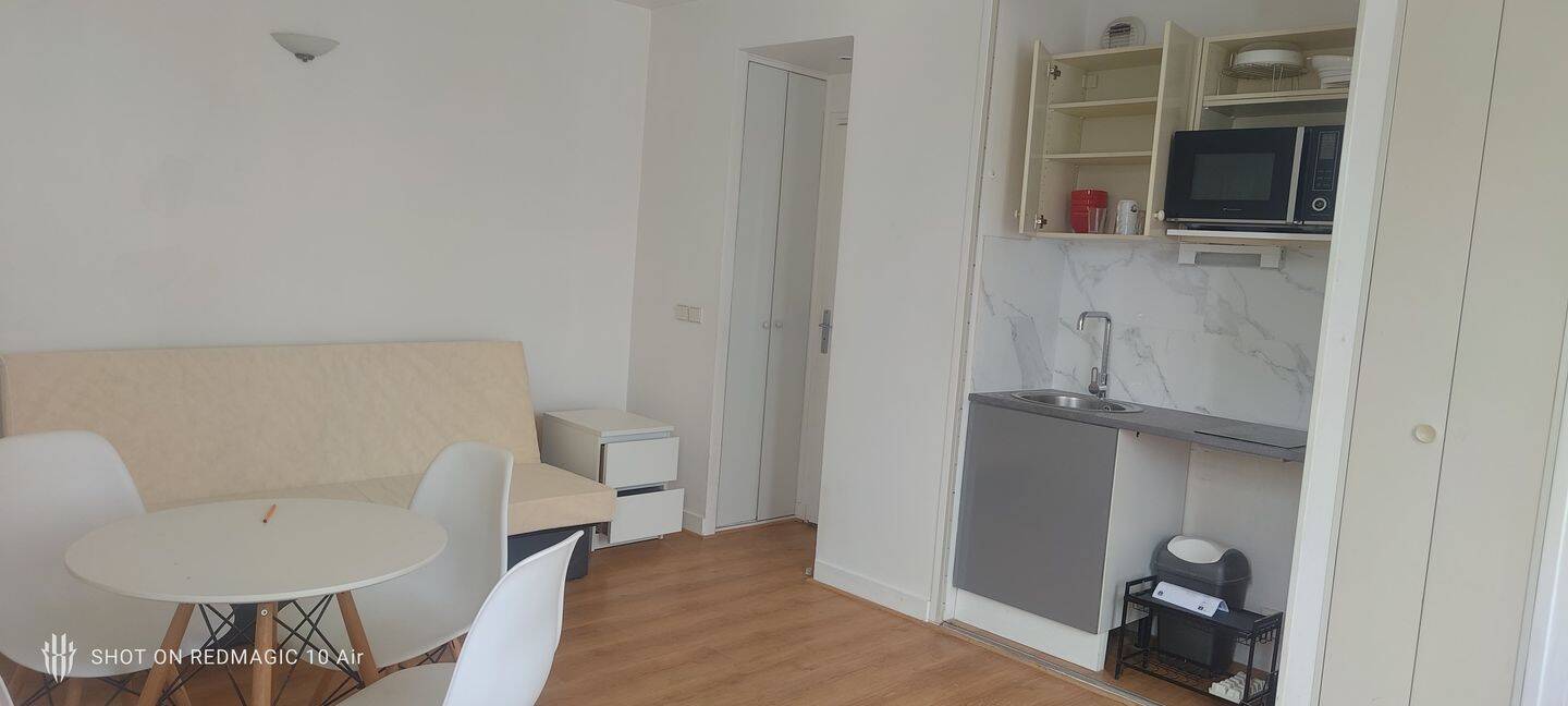 Appartement 1 pièce 25 m² · à Montgeron · 25 m² · 730 €/mois