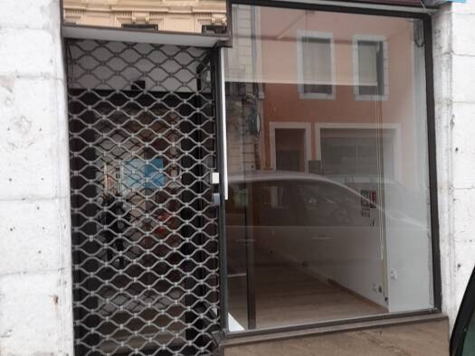 Local commercial à louer 780 € 138 m² de surface de vente Coeur de Ville Saint-Gaudens 31800