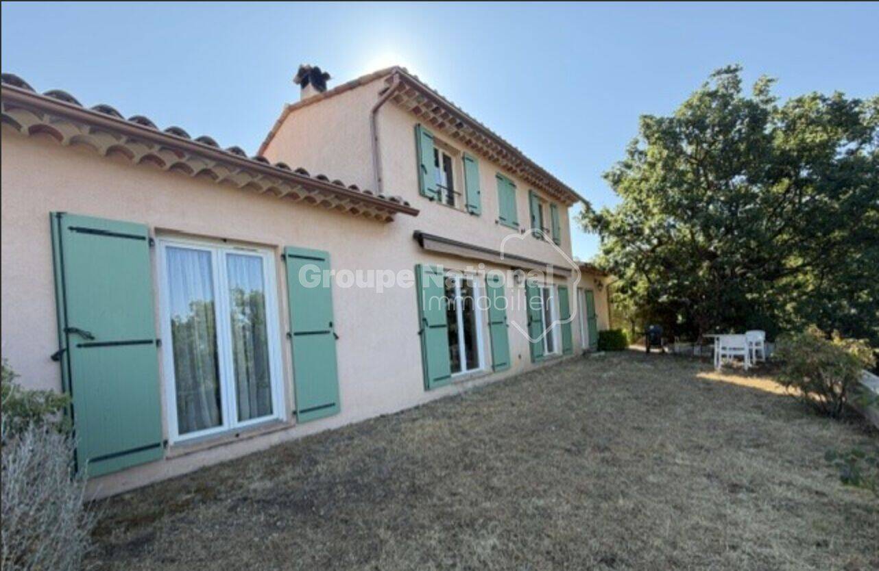Maison 4 pièces 121 m² · à Saint-Vallier-de-Thiey · 121 m² · 1 800 €