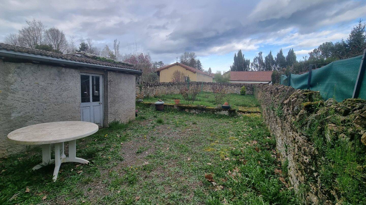 Maison 5 pièces 100 m² · à Charolles · 100 m² · 59 000 €
