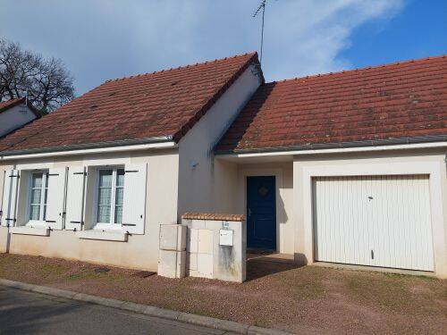 Maison 3 pièces 61 m² · à Sancoins · 61 m² · 72 000 €